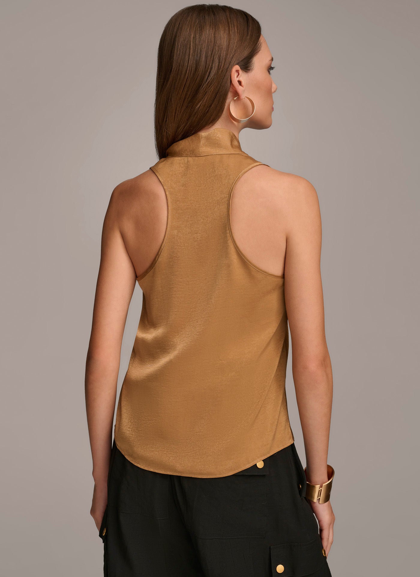 (image for) DYNAMIC SLEEVELESS DRAPE NECK BLOUSE